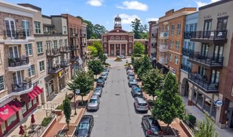 2424 Loxford Ln, Alpharetta, GA 30009