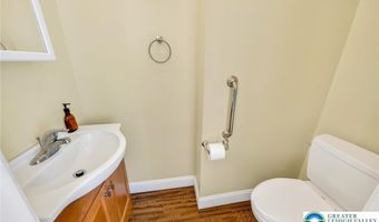2831 W Columbia St, Allentown, PA 18104