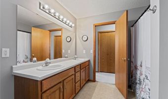 10431 64th Way NE, Albertville, MN 55301