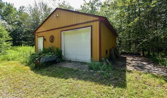 19 Castle Ln, Becket, MA 01223