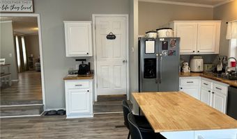 202 Blackbird Dr, Ashton, WV 25503