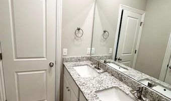 1507 Casuarina Dr, Bentonville, AR 72712