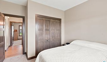 612 Iver Ave, Baltic, SD 57003