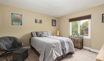 107 Blue Heron Ct, Amherst, NY 14051
