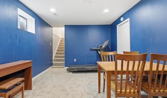 6812 LAMP POST Ln, Alexandria, VA 22306