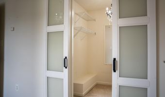 42243 CANARY GRASS Sq, Aldie, VA 20105
