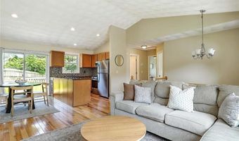 5 Craigie Ave, Johnston, RI 02919