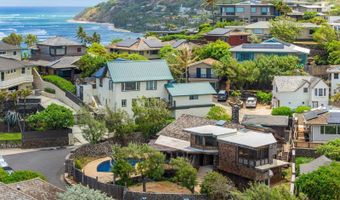 4134 Black Point Rd, Honolulu, HI 96816