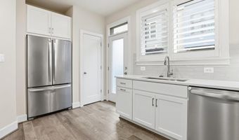 6924 ROCKLEDGE Dr, Bethesda, MD 20817