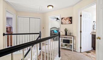 42 EMERALD RIDGE Dr, Bear, DE 19701