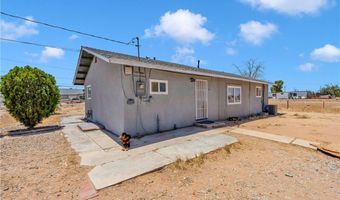 11806 Chamberlaine, Adelanto, CA 92301