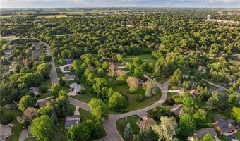 706 23rd St SW, Austin, MN 55912