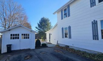 208 7th St, Bangor, ME 04401