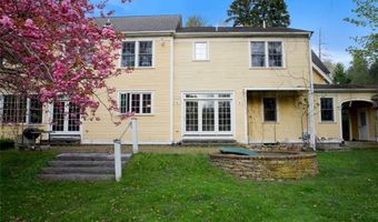 197 Rumstick Rd, Barrington, RI 02806