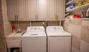 148 S Linden St, Adams, WI 53910