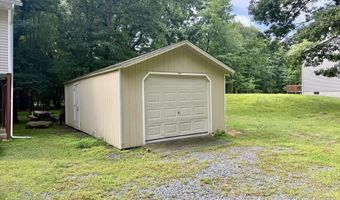 82 Tennyson Cir, Albrightsville, PA 18210