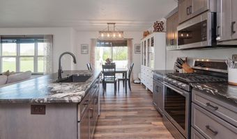 6478 MAIN St, Abrams, WI 54101