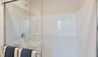 61175 Splendor Ln, Bend, OR 97702