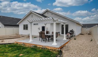 11182 Newton St, Caldwell, ID 83605