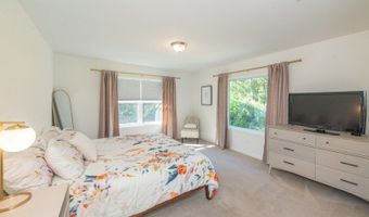 72 Lakeside Dr NW, Alloway, NJ 07461