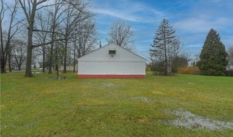 2939 Walter Rd, North Olmsted, OH 44070