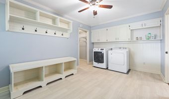 304 Presbytere Pkwy, Lafayette, LA 70503