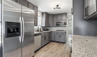 23016 W Lakeview Ave, Antioch, IL 60002