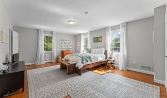 5121 BALTAN Rd, Bethesda, MD 20816