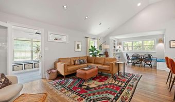 160 Crestview Cir, Athens, GA 30606