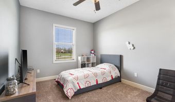 19529 Lawrence 2152, Aurora, MO 65605