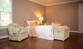 160 SHIRAZ St, Alabaster, AL 35007
