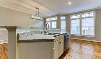 953 HARRISON Cir, Alexandria, VA 22304