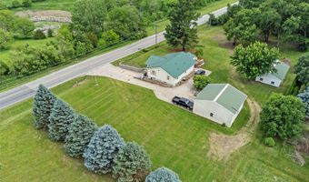 4370 NE 64th St, Altoona, IA 50009