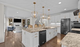 216 Hickory Ln, Adams Twp., PA 16046