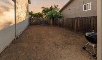 435 W Hawthorne St, Fallbrook, CA 92028