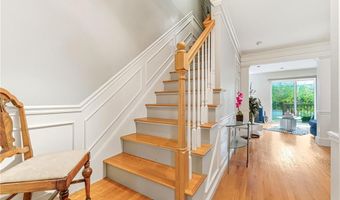 152 Fairway Dr, Coventry, RI 02816