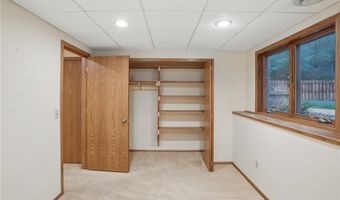 8681 144th Street Ct, Apple Valley, MN 55124