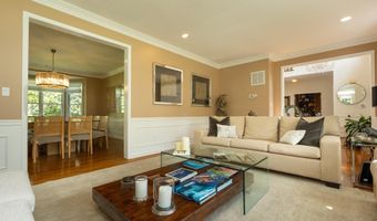 8809 SAUNDERS Ln, Bethesda, MD 20817
