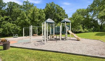 13717 PORT COMMERCE Ct, Accokeek, MD 20607