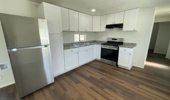 693 E Lake Dr, Benson, AZ 85602