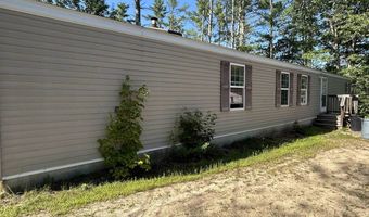 83 Long Shores Dr, Barrington, NH 03825