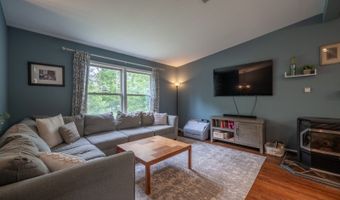 37 Evergreen Rd, Alloway, NJ 07461