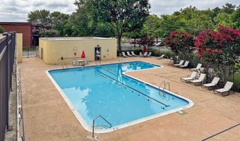 4500 S FOUR MILE RUN Dr 623, Arlington, VA 22204
