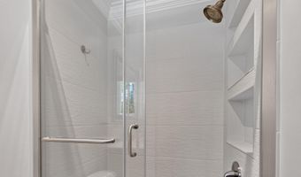 10228 HATHERLEIGH Dr, Bethesda, MD 20814