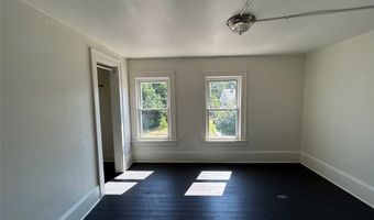1392 Hart St, Akron, OH 44306