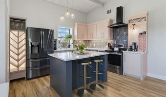 129 Coyote Cave Ln, Alvord, TX 76225