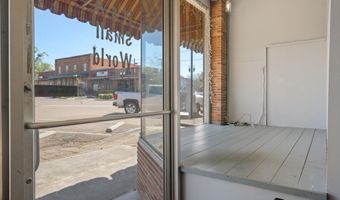 115 Public Sq A, Batesville, MS 38606