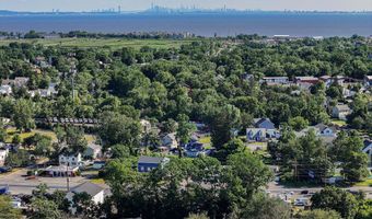 560 State Route 36, Belford, NJ 07718