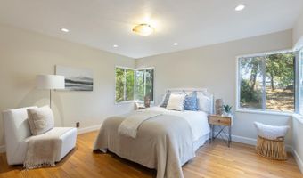525 Keyes Ave, Angwin, CA 94508