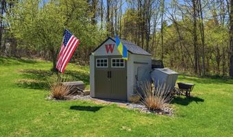 856 Matteson Rd, Bennington, VT 05201